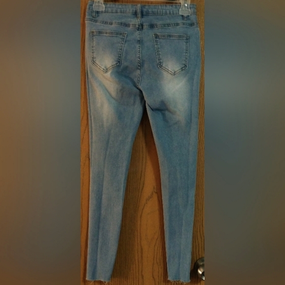 8-031 Shein Distressed Skinny Jeans size 6 - Picture 4 of 4